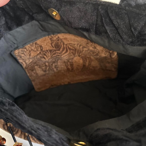 Velour shoulder bag zebra print - Picture 4 of 4